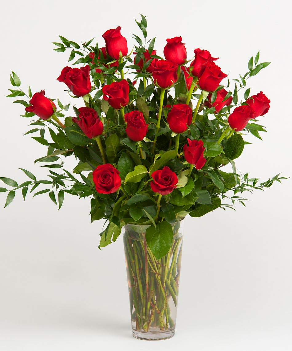 Classic Red Rose Arrangement in Glass Vase