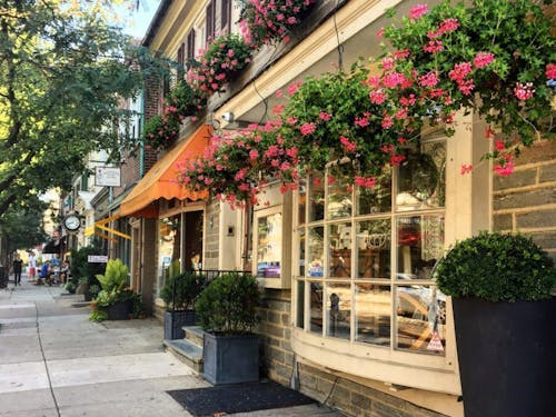 The neighborhood has changed since 1949, but Robertson's is still going strong